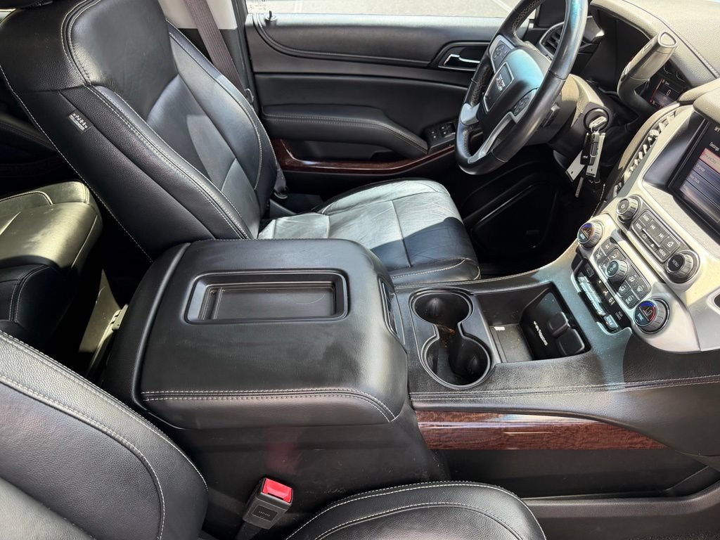 Used 2016 GMC Yukon SLE w/ Convenience Package AWD/4WD image 17