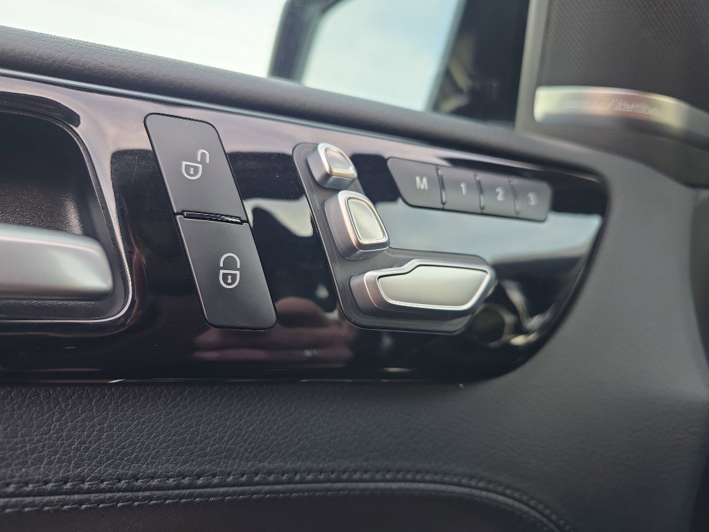 Used 2017 Mercedes-Benz GLS 550 4MATIC image 25