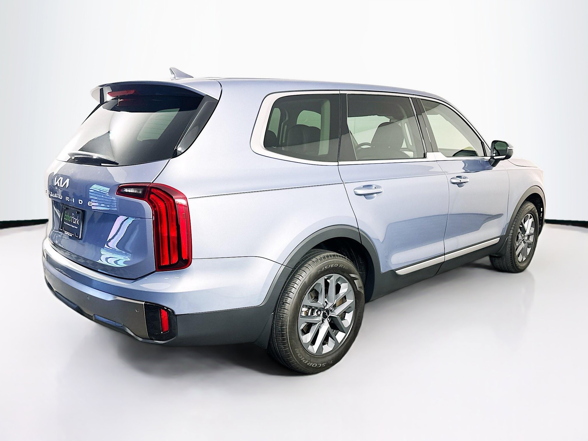 Used 2025 Kia Telluride LX FWD image 9