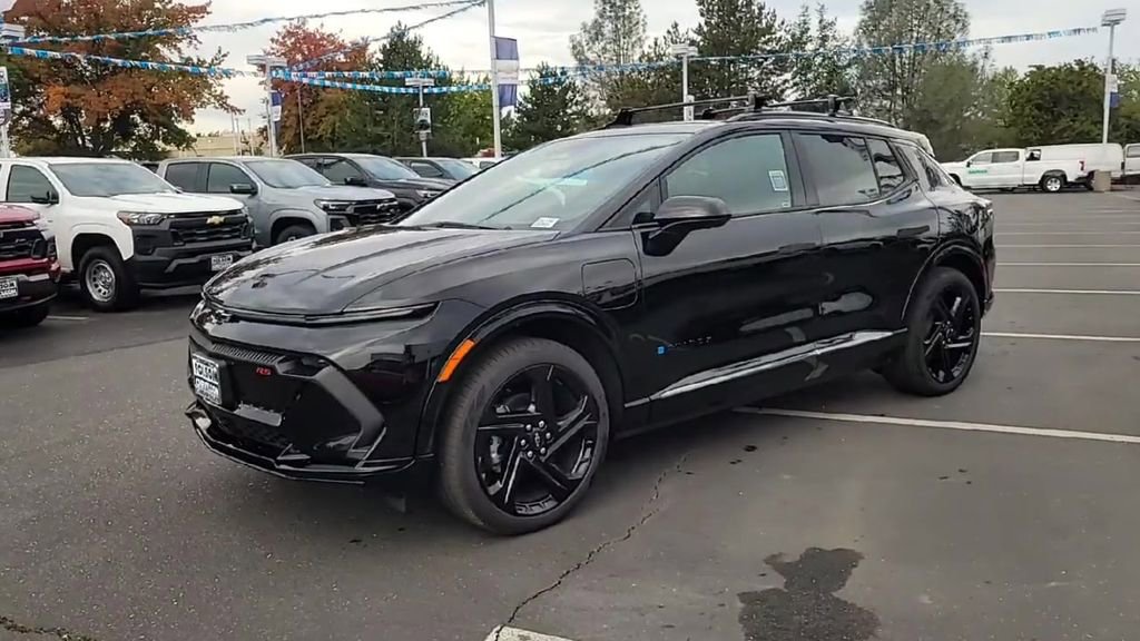 New 2026 Chevrolet Equinox EV RS image 4