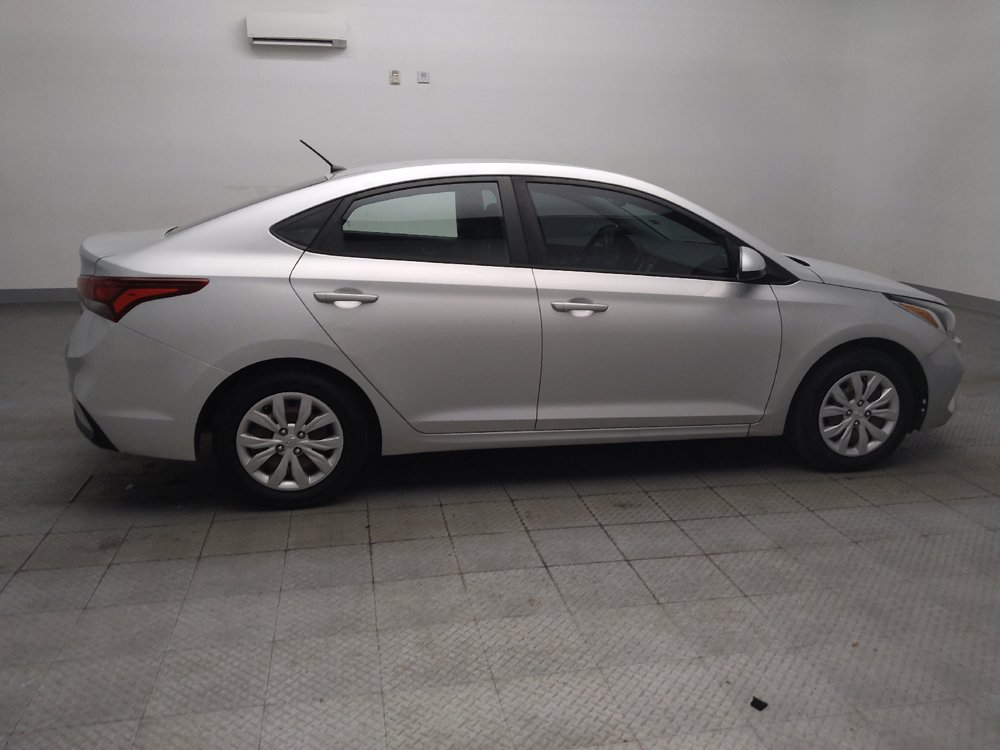 Used 2020 Hyundai Accent SE FWD image 10