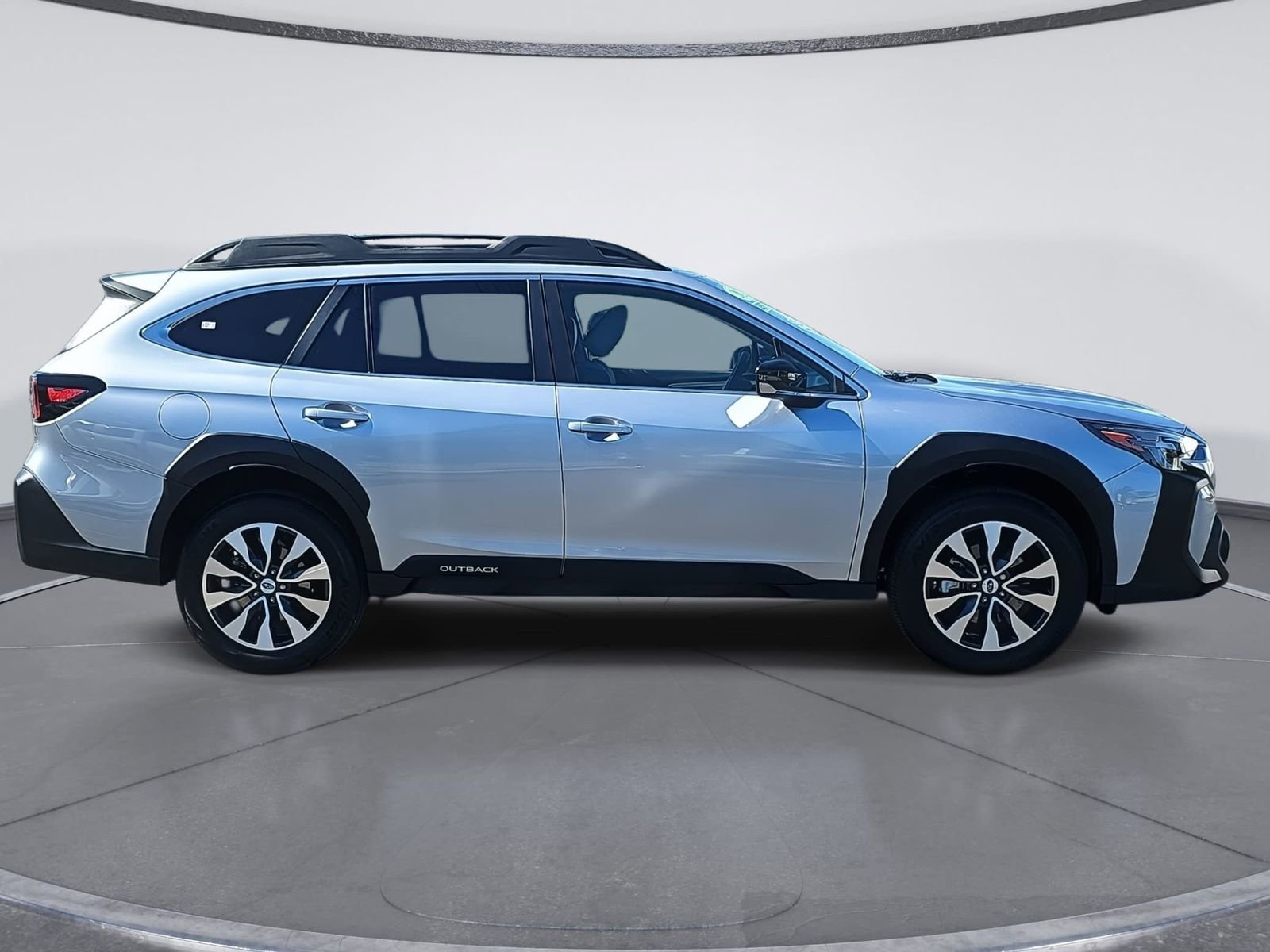 Certified 2023 Subaru Outback Limited image 2