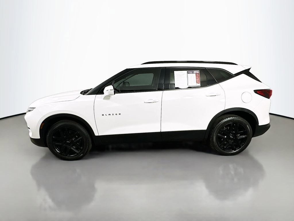 Used 2023 Chevrolet Blazer LT w/ LPO, Black Grille Bar Package AWD/4WD image 5