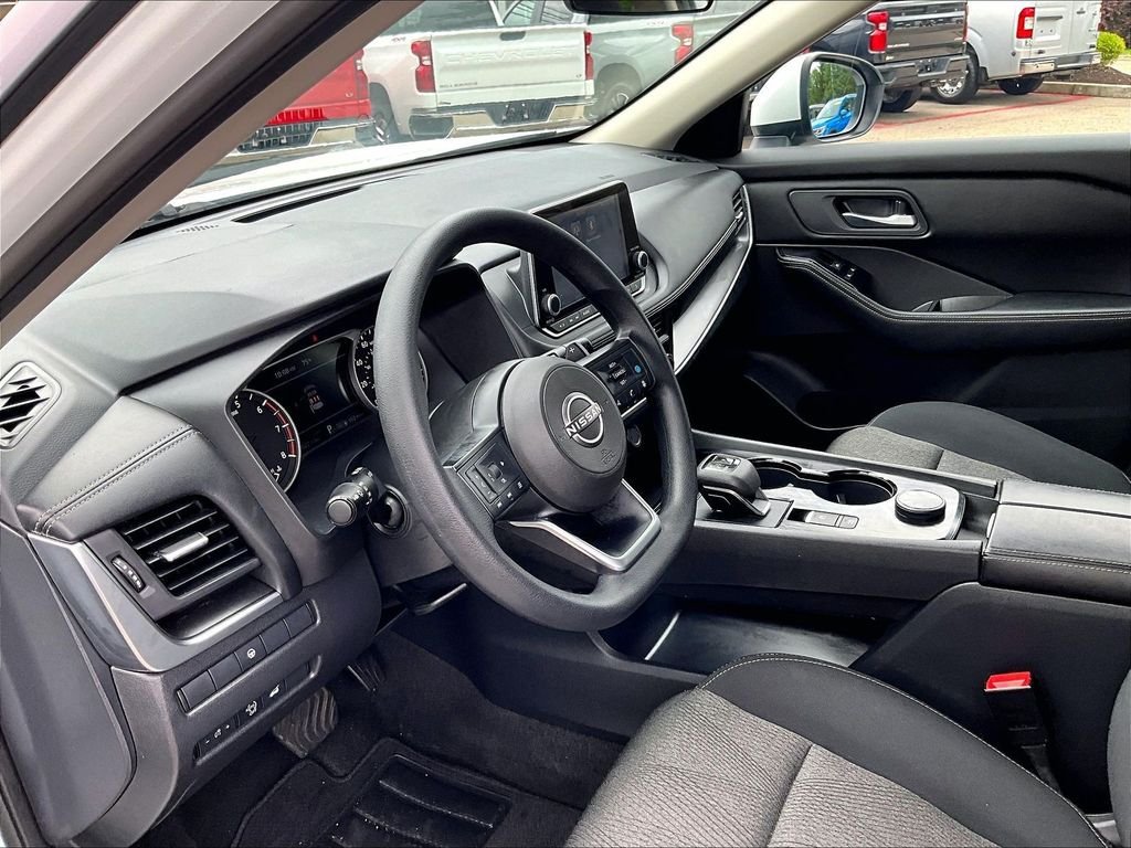Certified 2024 Nissan Rogue SV AWD/4WD image 8