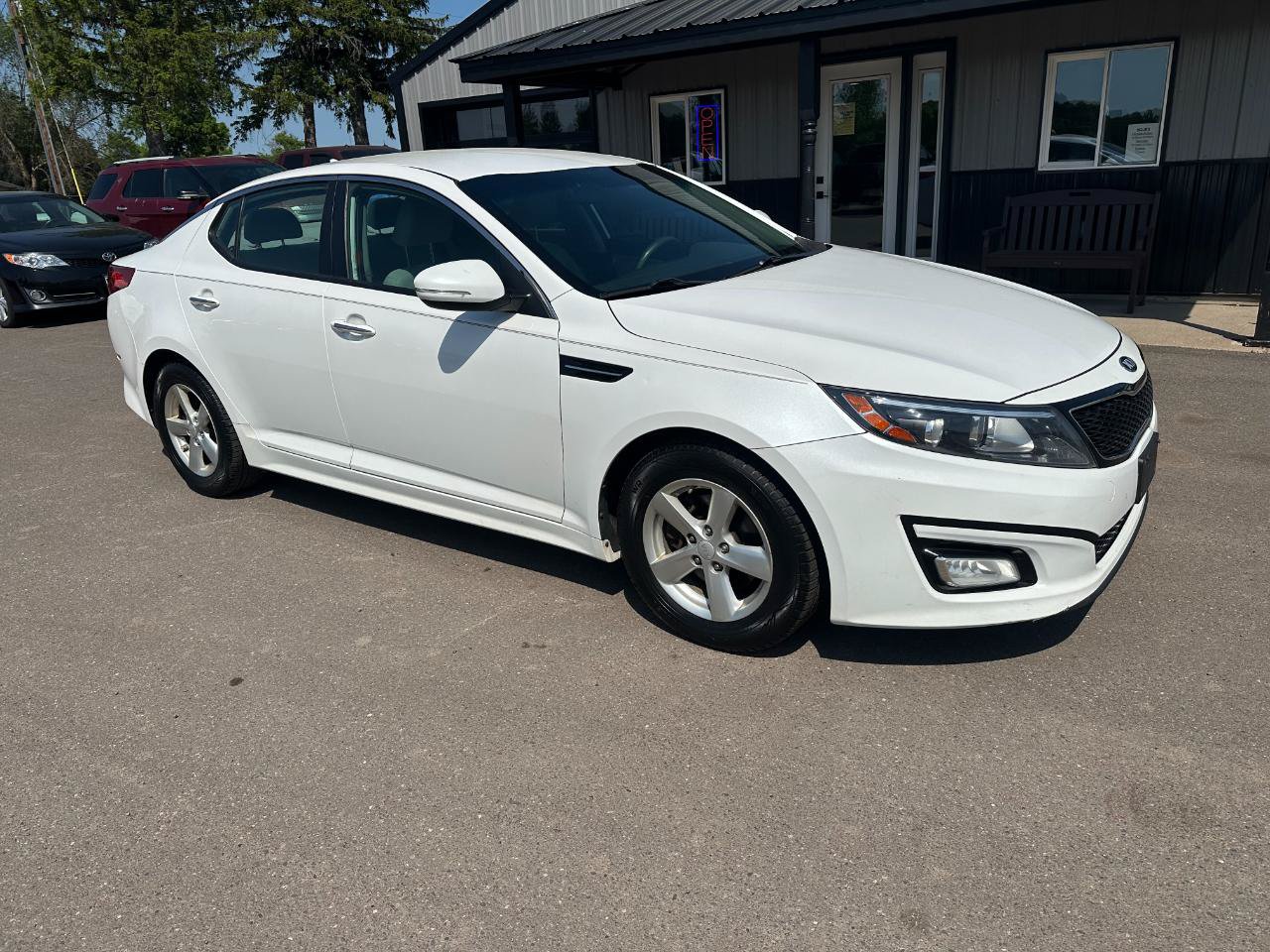 Used 2014 Kia Optima LX FWD image 3