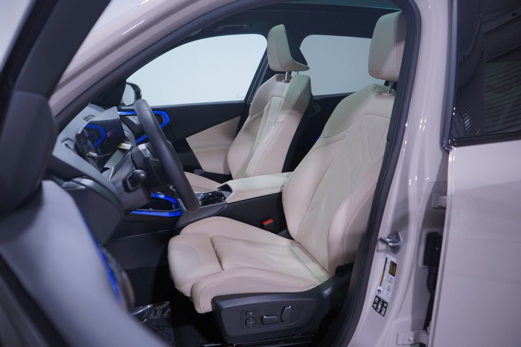 Used 2025 BMW X3 xDrive30i w/ M Sport Package image 7