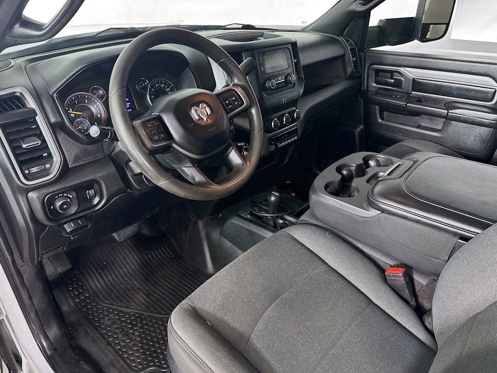 Used 2021 RAM 5500 Tradesman image 27