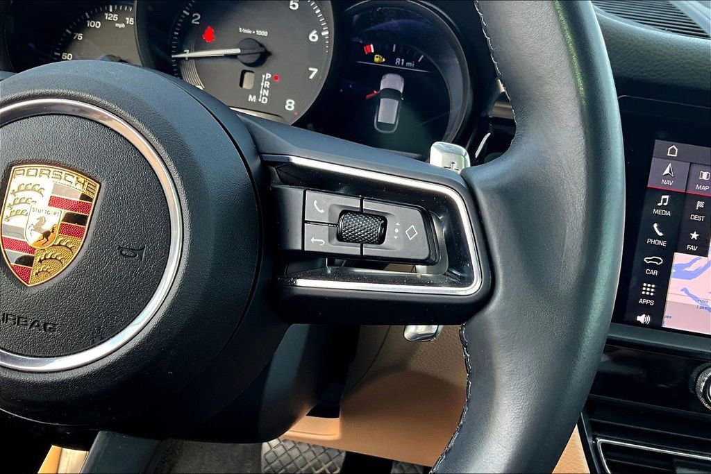 Used 2022 Porsche Macan AWD/4WD image 15