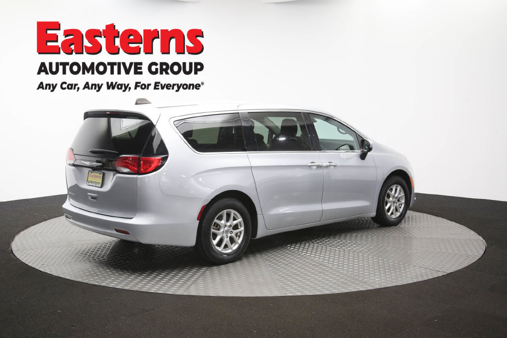 Used 2023 Chrysler Voyager LX FWD image 45