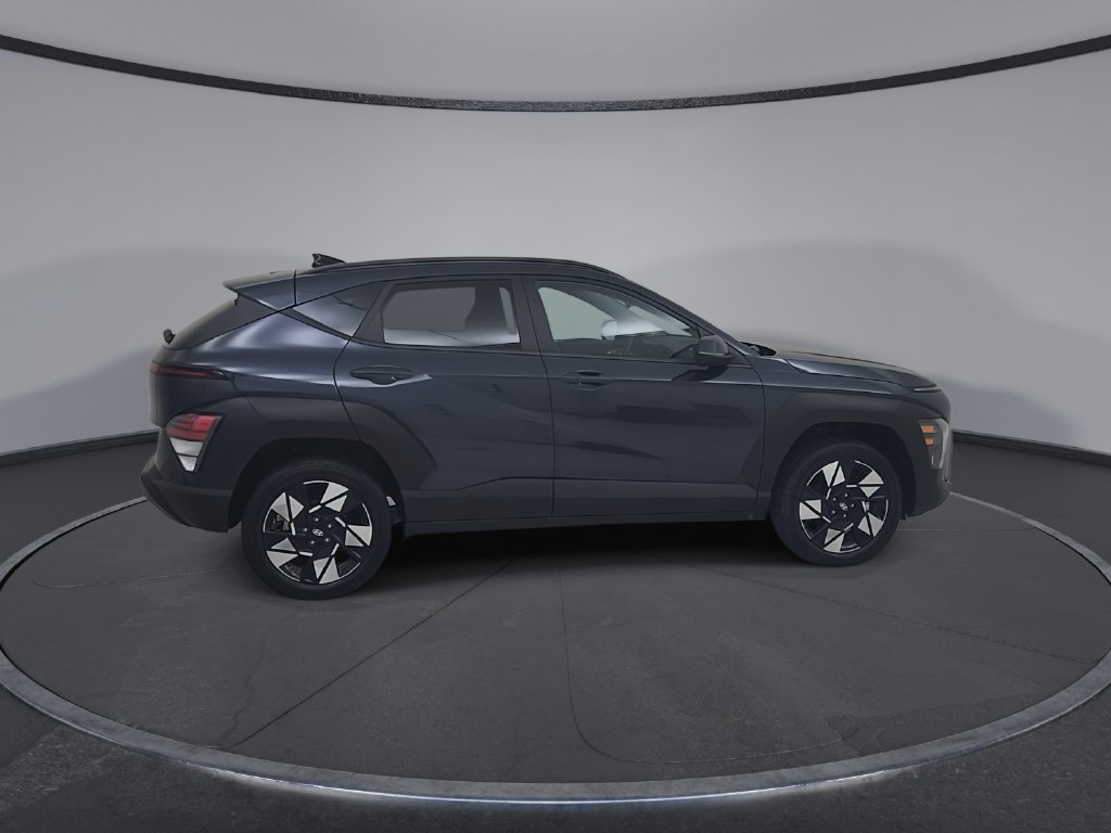 Used 2025 Hyundai Kona SEL AWD/4WD image 16