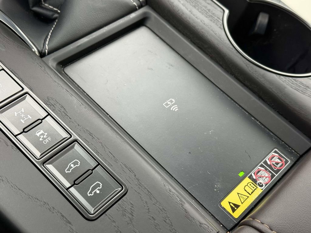 Used 2024 Lexus LX 600 4WD w/ Appearance Package image 25