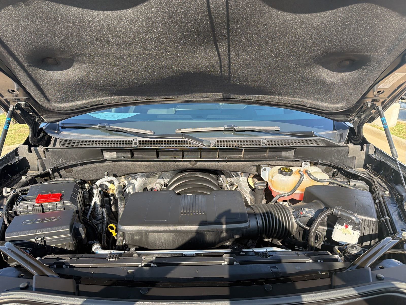 Used 2025 GMC Yukon XL Denali image 12