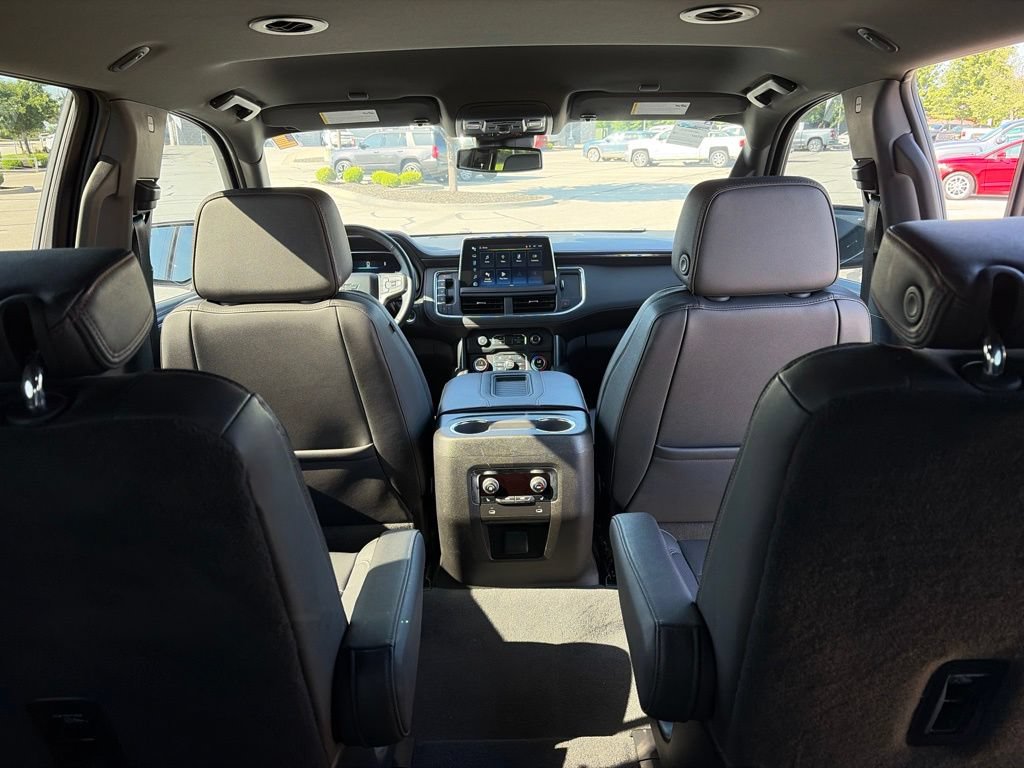 Used 2024 Chevrolet Suburban RST w/ Luxury Package AWD/4WD image 40