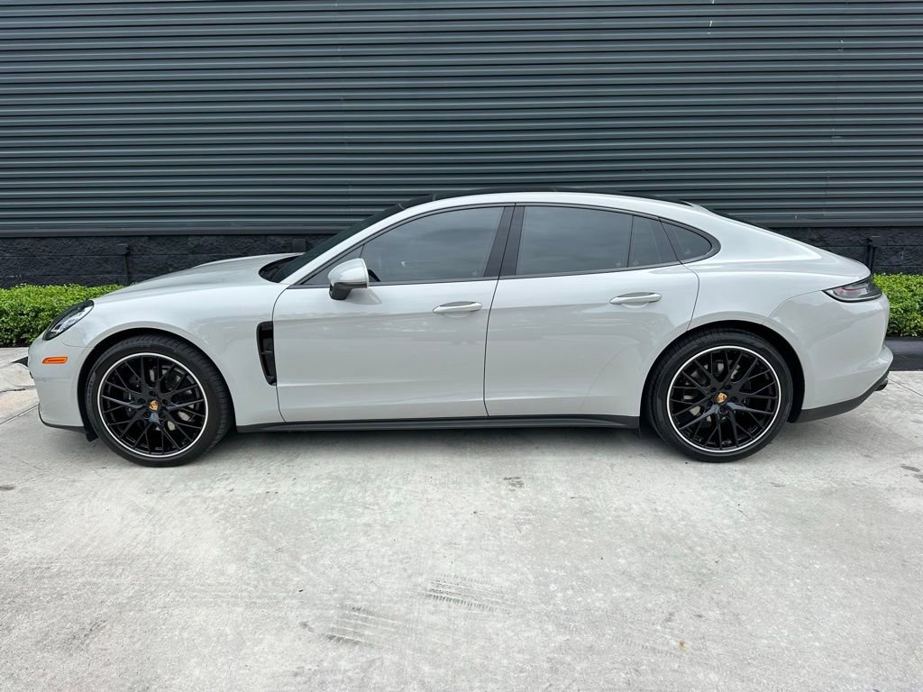 Certified 2023 Porsche Panamera 4 Platinum Edition w/ Sport Chrono Package AWD/4WD image 2