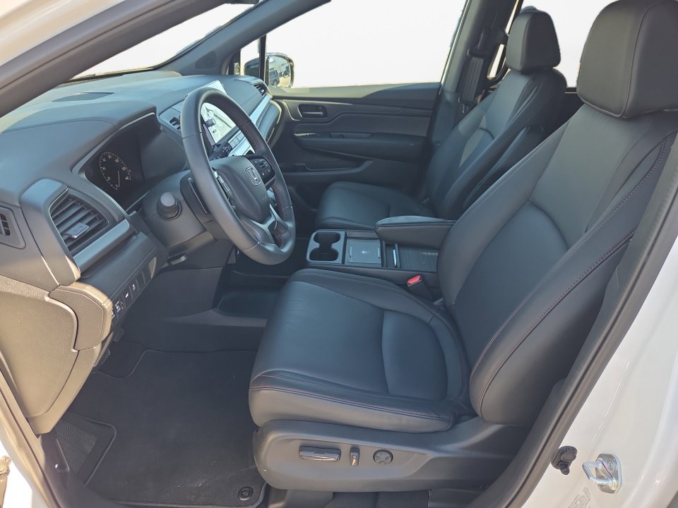Certified 2026 Honda Odyssey Sport-L image 9