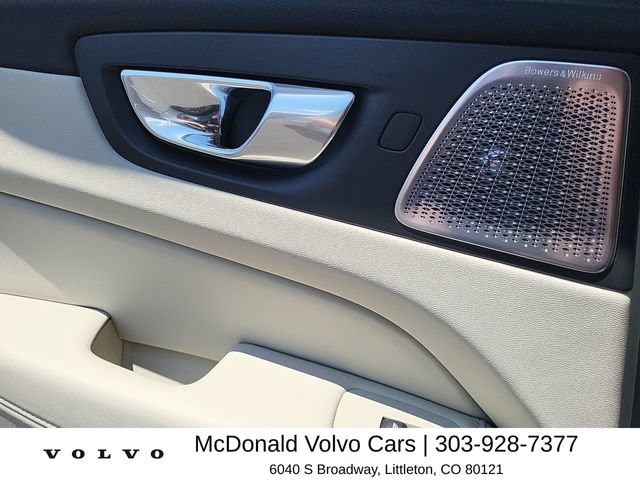 New 2026 Volvo XC60 B5 Ultra w/ Protection Package Premier AWD/4WD image 15