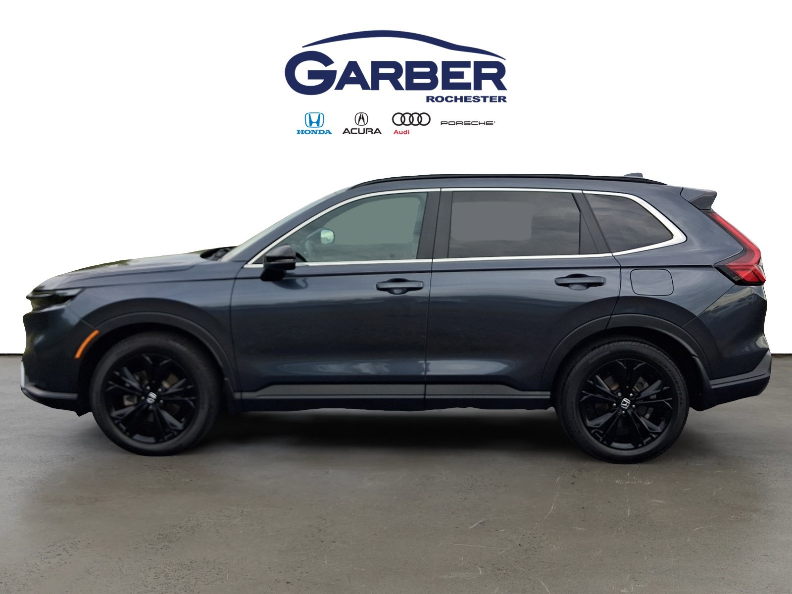 Used 2025 Honda CR-V Sport Touring image 2