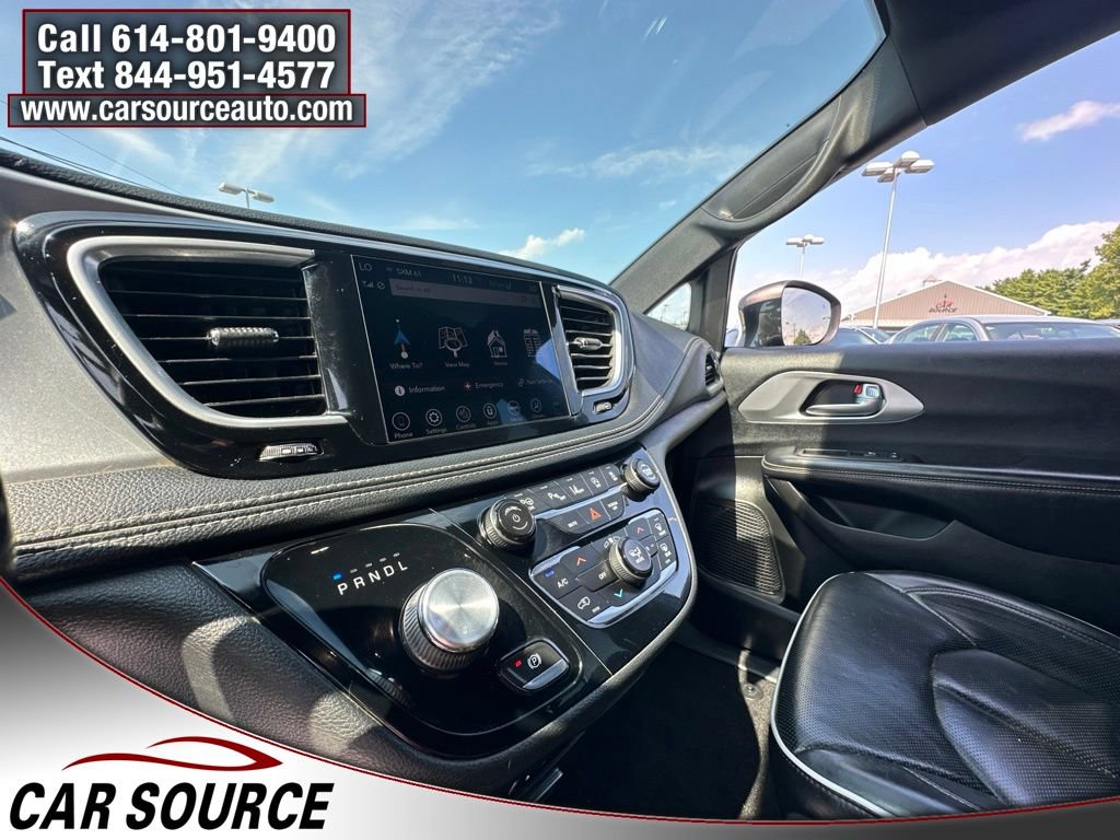 Used 2019 Chrysler Pacifica Limited w/ Advanced Safetytec Group FWD image 18