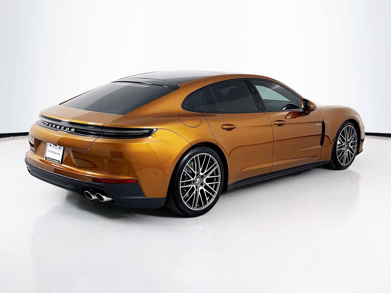 New 2026 Porsche Panamera 4 image 9