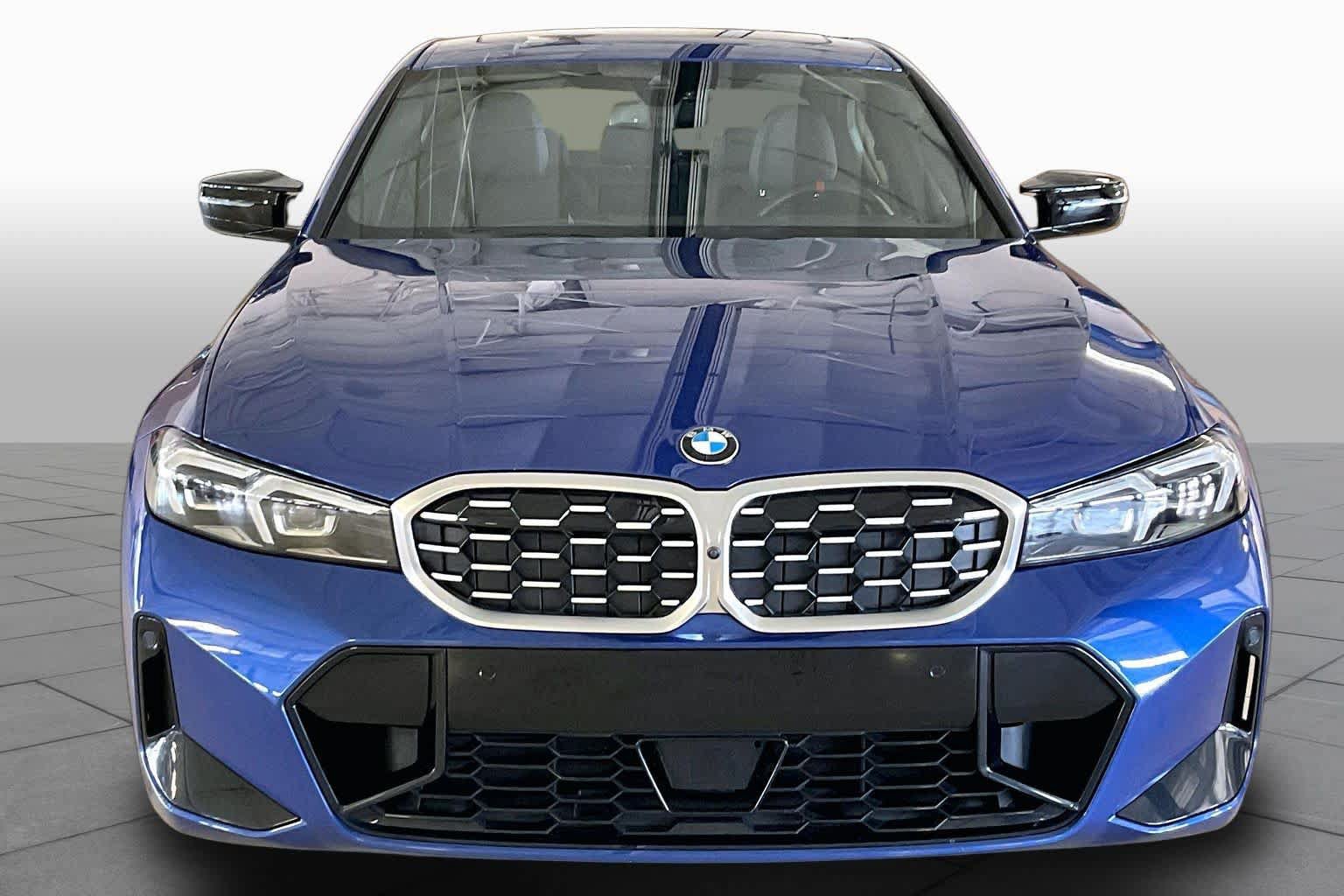 Used 2025 BMW M340i Sedan RWD image 3