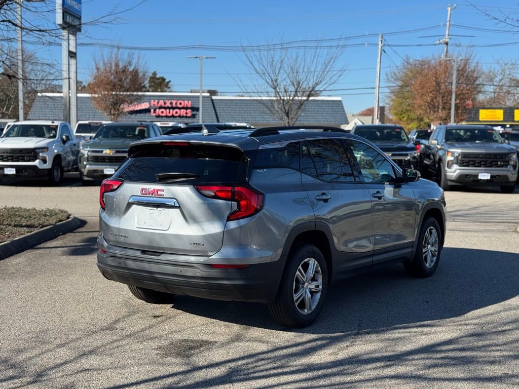 Used 2019 GMC Terrain SLE w/ Driver Convenience Package image 4