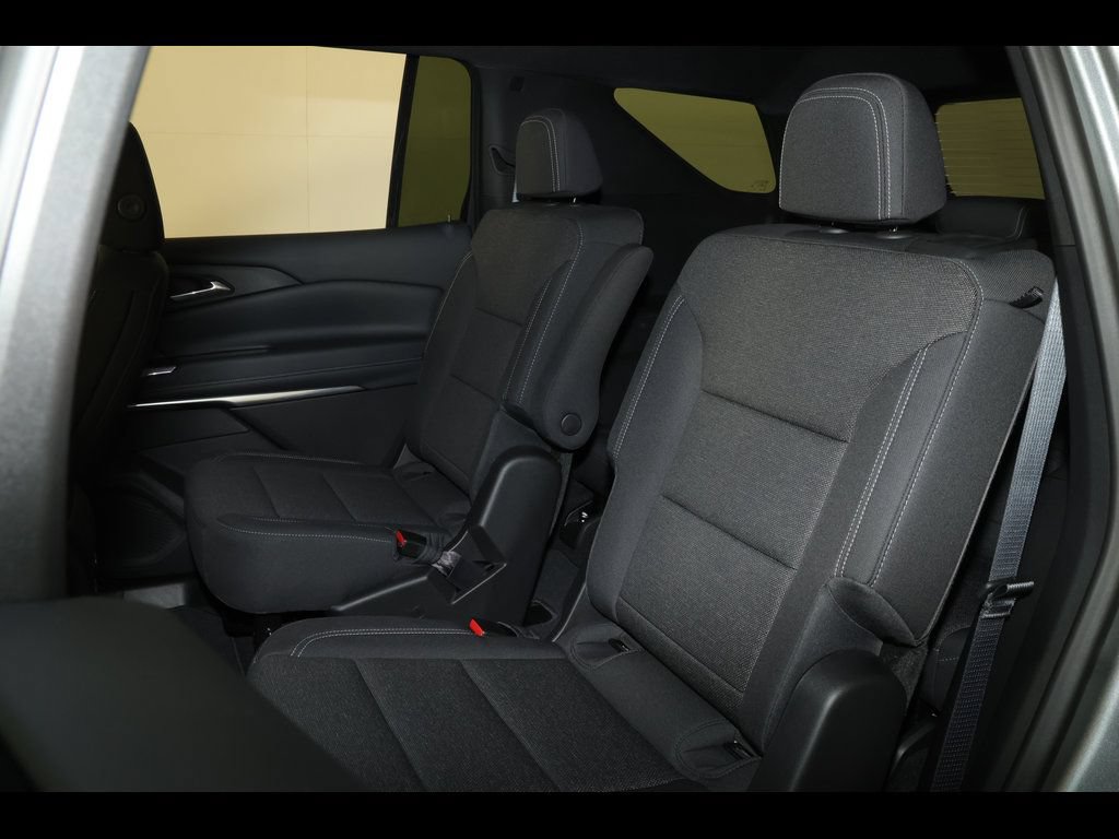 New 2026 Chevrolet Traverse LT w/ Midnight/Sport Edition AWD/4WD image 26