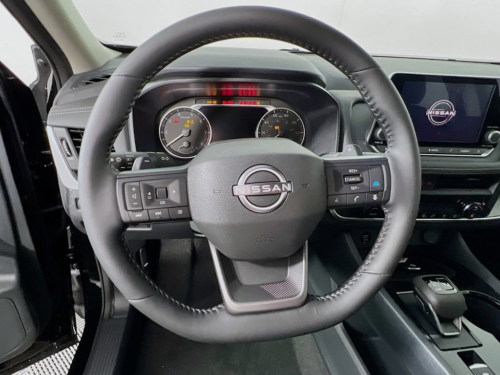 New 2026 Nissan Rogue SV AWD/4WD image 10