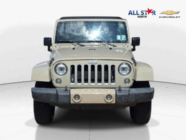 Used 2017 Jeep Wrangler Unlimited Sahara w/ Dual Top Group AWD/4WD image 8