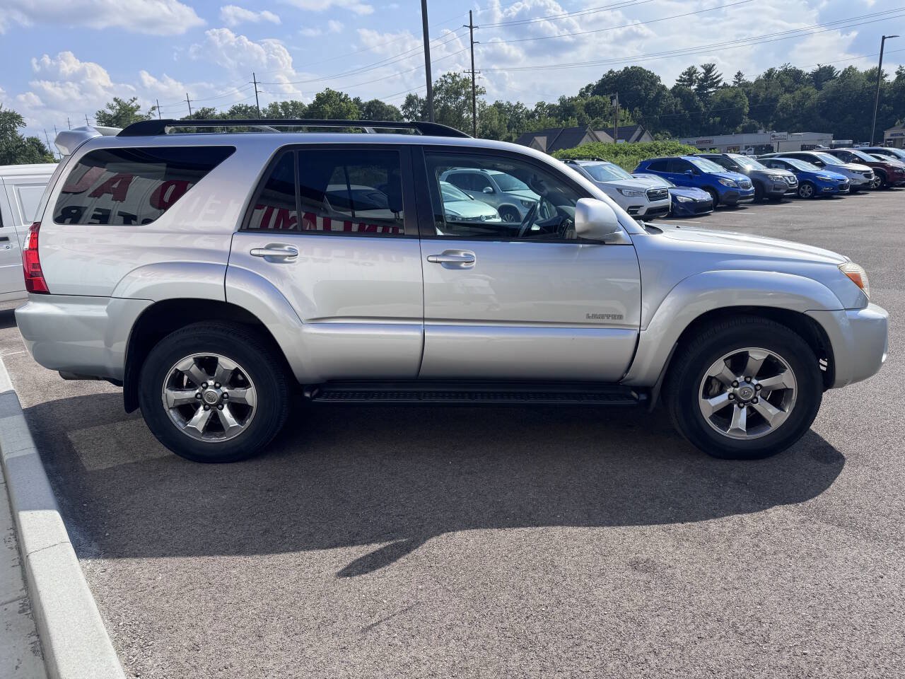 Used 2008 Toyota 4Runner Limited w/ Limited Extra Value Pkg 1 RWD image 7