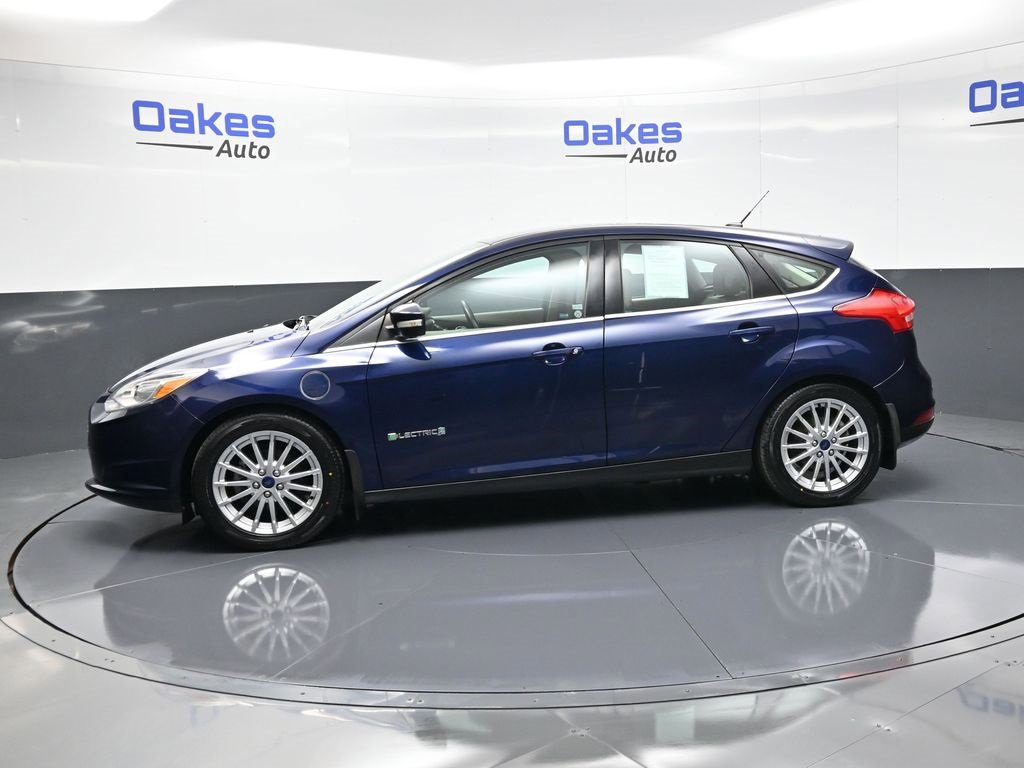 Used 2016 Ford Focus Base w/ Exterior Protection Package image 5