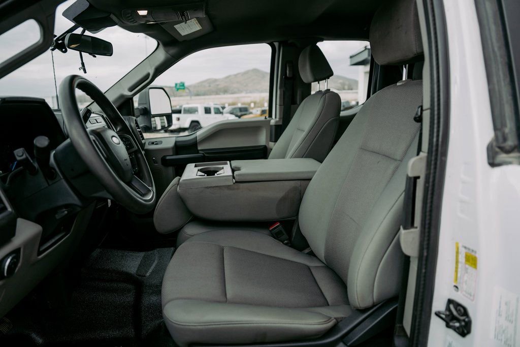 Used 2022 Ford F250 XL w/ Power Equipment Group image 13