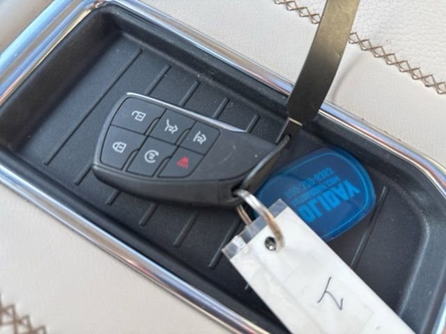 Used 2022 GMC Yukon XL Denali AWD/4WD image 43