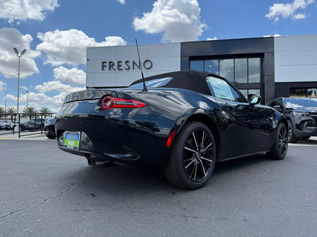 New 2026 MAZDA MX-5 Miata Club RWD image 11