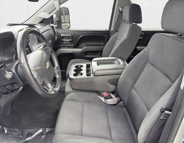 Used 2015 Chevrolet Silverado 2500 LT w/ LT Convenience Package image 10