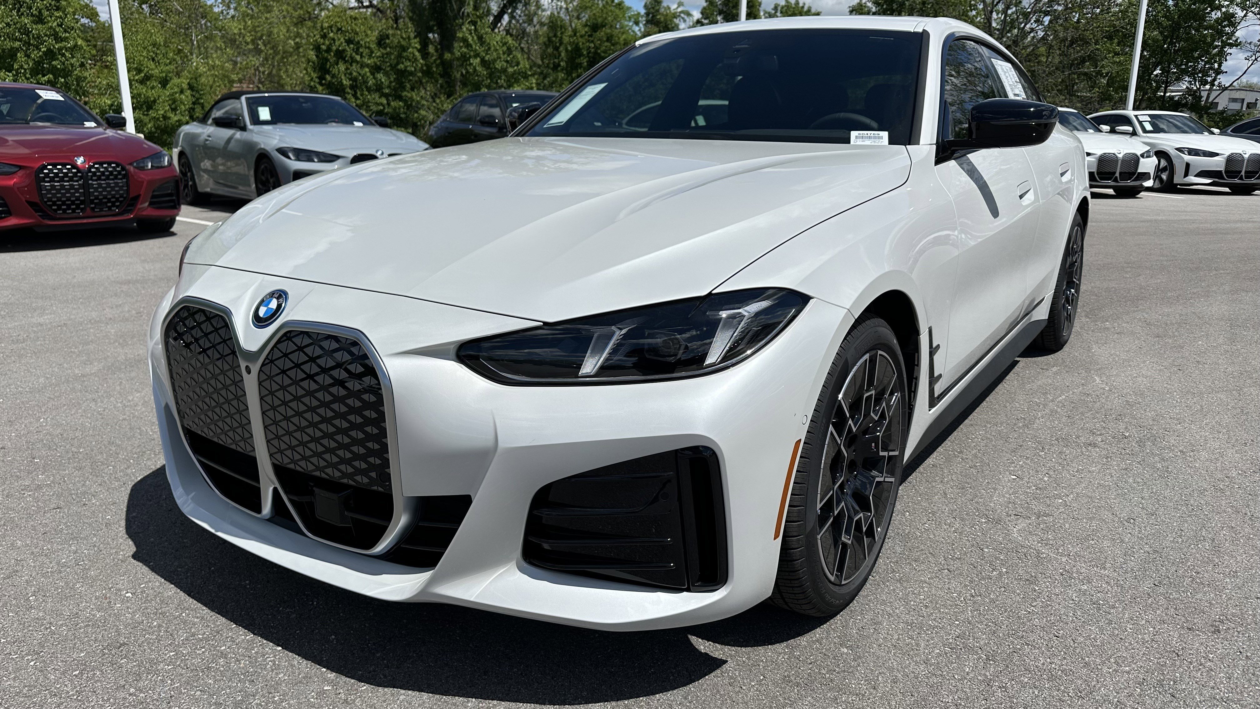Used 2025 BMW i4 xDrive40i w/ M Sport Package AWD/4WD image 5