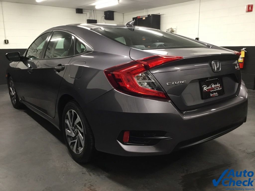 Used 2018 Honda Civic EX image 8