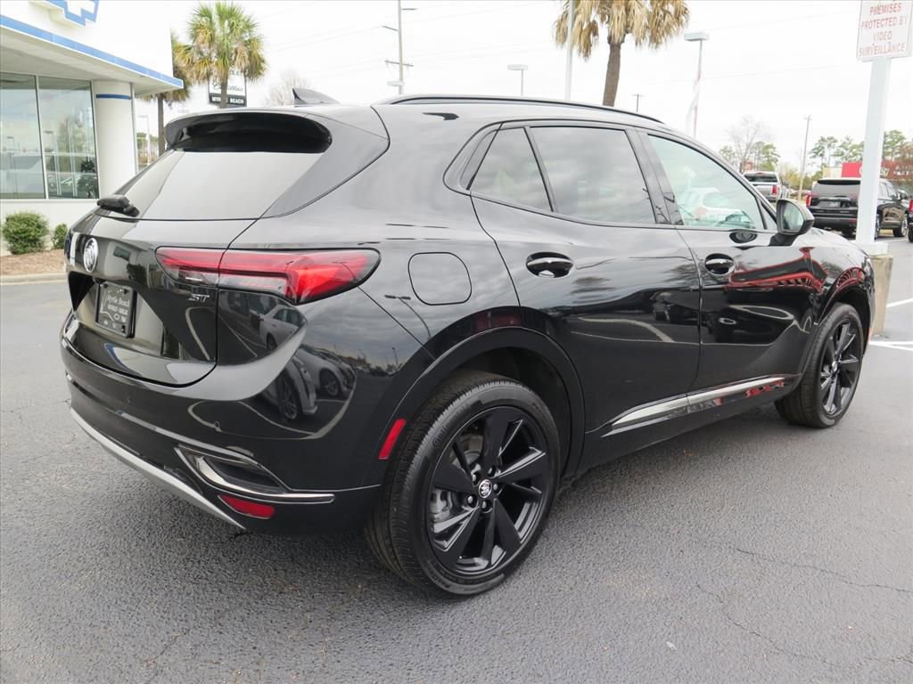Used 2023 Buick Envision Essence w/ Sport Touring Package image 3