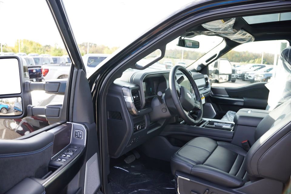 New 2026 Ford F250 Platinum image 9