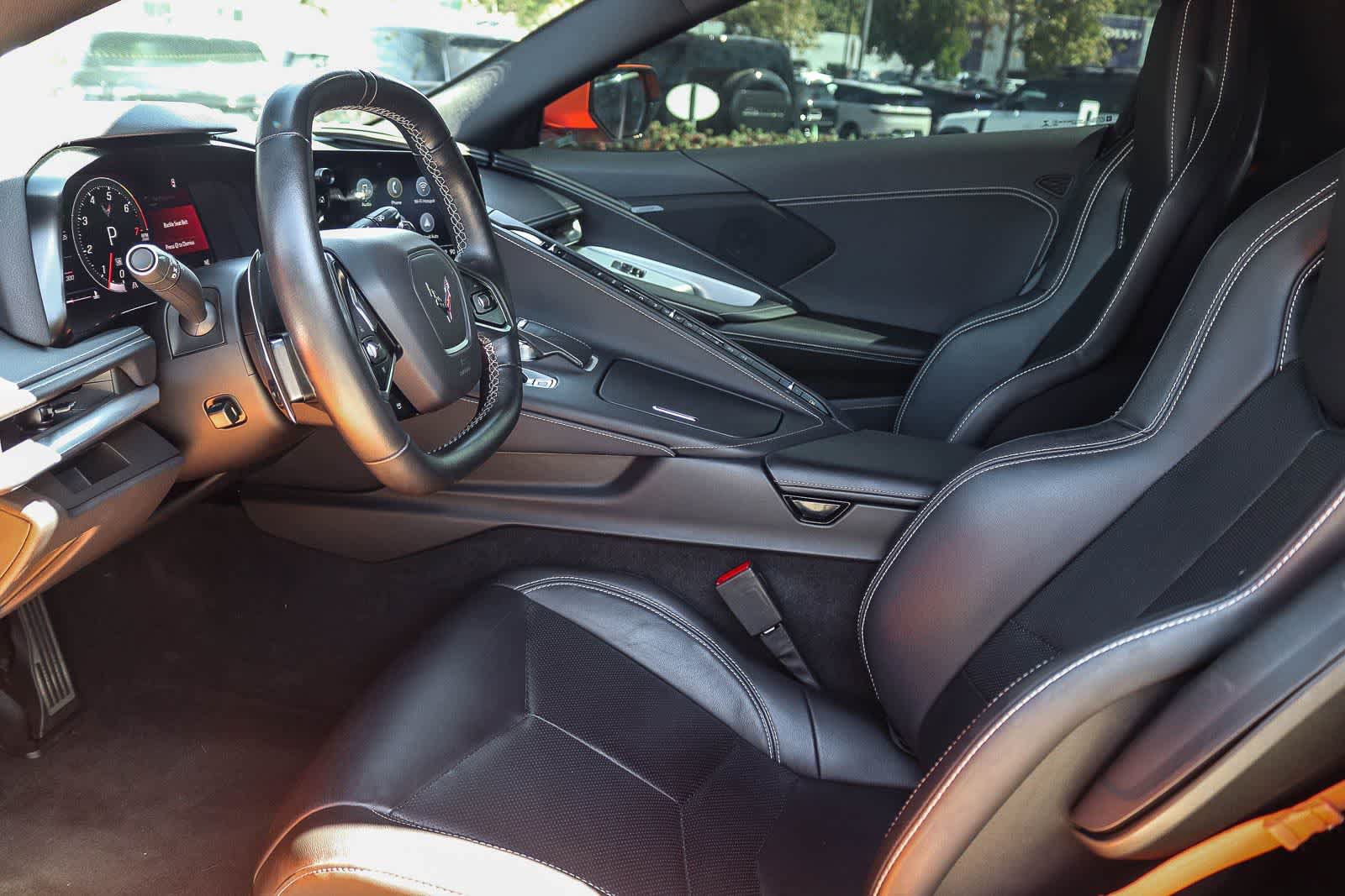 Used 2022 Chevrolet Corvette Stingray Coupe w/ Z51 Performance Package RWD image 17