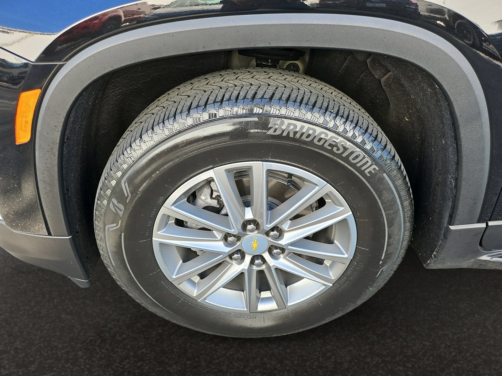Used 2022 Chevrolet Traverse LT FWD image 41