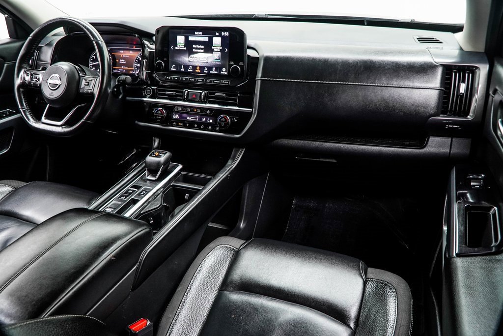 Used 2022 Nissan Pathfinder SL image 17