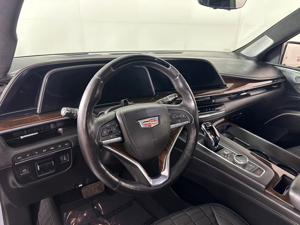Used 2022 Cadillac Escalade ESV Premium Luxury Platinum AWD/4WD image 18