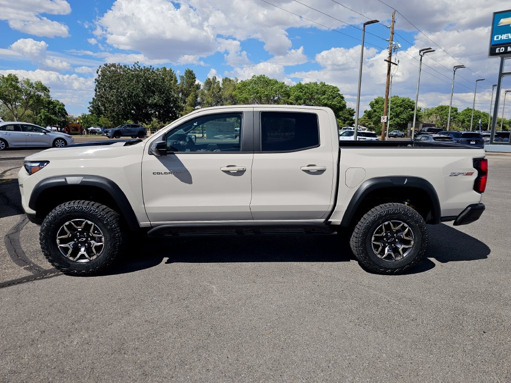 New 2026 Chevrolet Colorado ZR2 w/ Technology Package AWD/4WD image 2