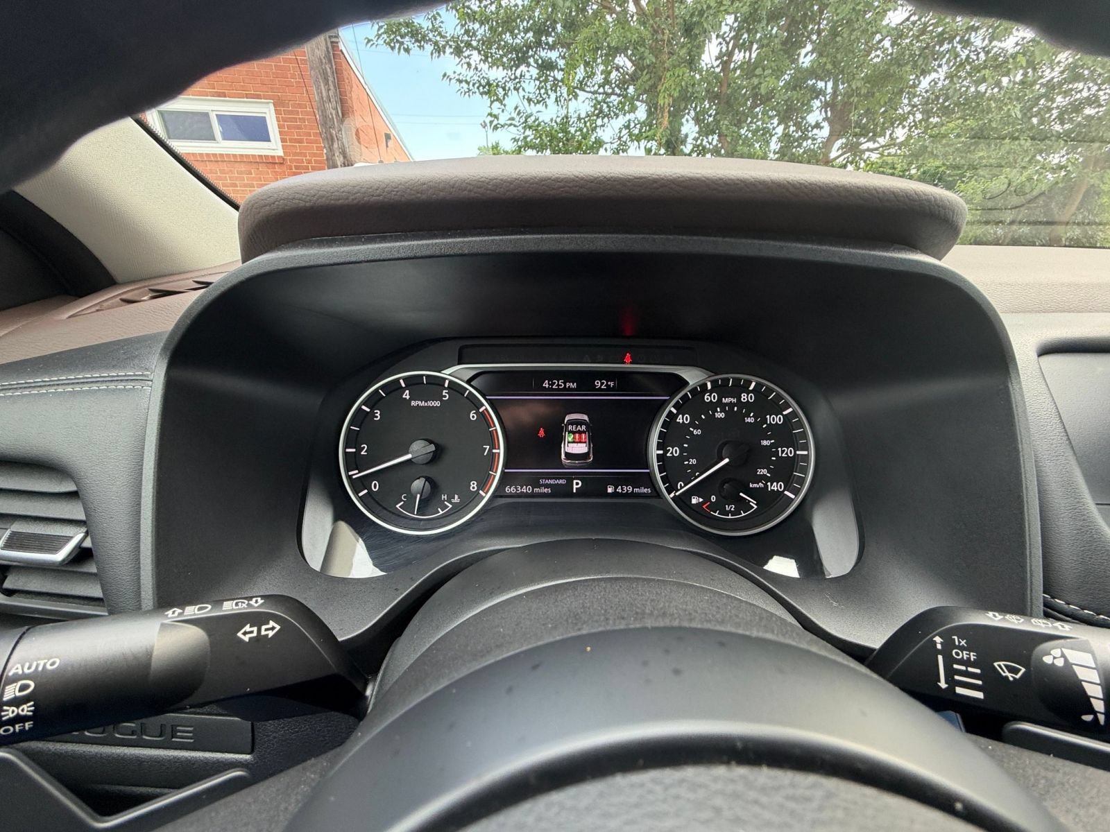 Used 2023 Nissan Rogue S FWD image 39