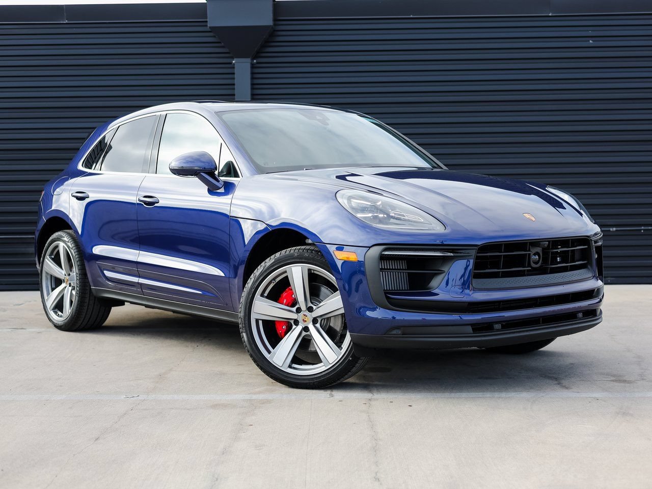 Certified 2026 Porsche Macan S AWD/4WD image 9