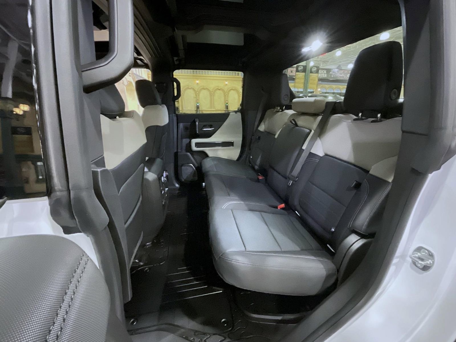 New 2026 GMC Hummer EV 4x4 Crew Cab image 19