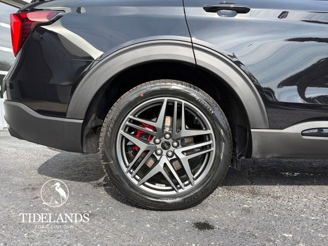 New 2026 Ford Explorer ST w/ Sun And Sound Package image 33