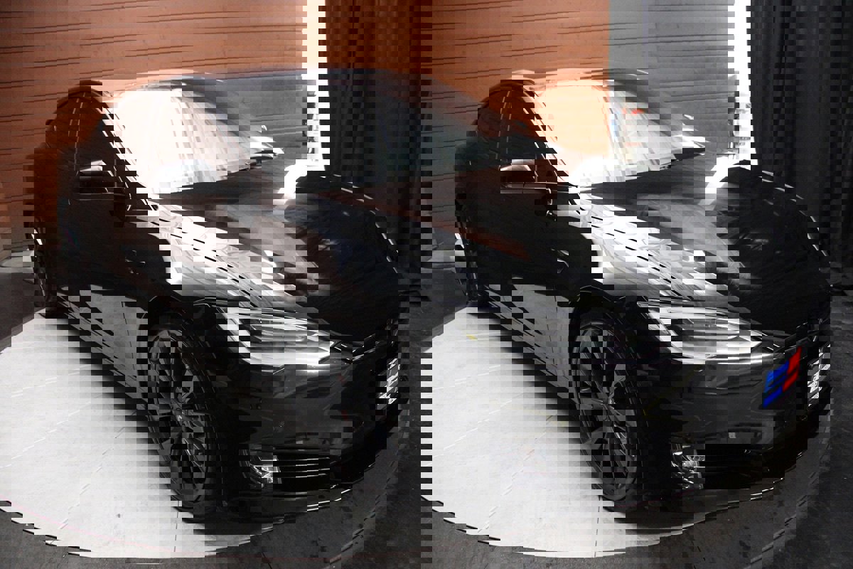 Used 2020 Tesla Model S Performance image 18