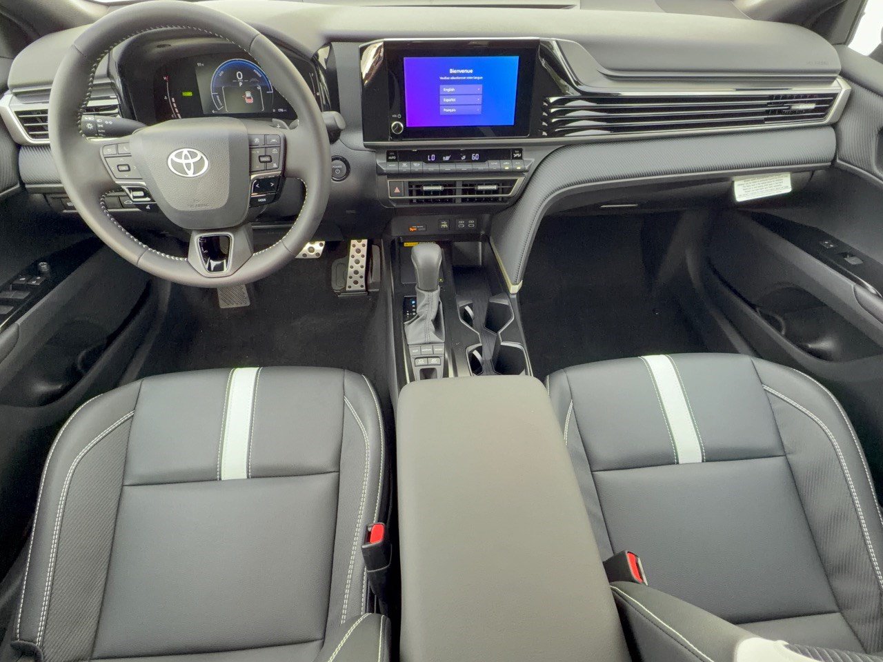 Used 2026 Toyota Camry SE FWD image 17