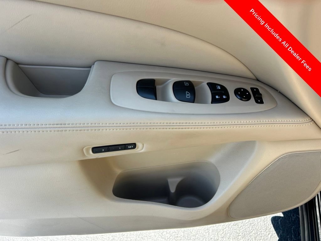 Used 2015 Nissan Pathfinder SL FWD image 5